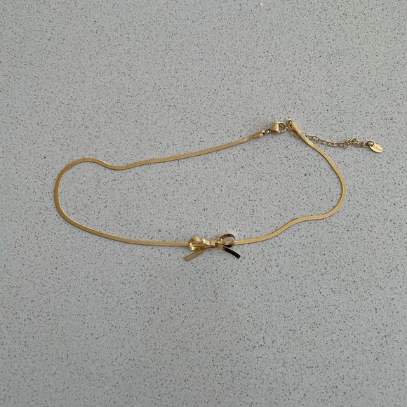 Gold bow snake chain - Picture 4 of 4